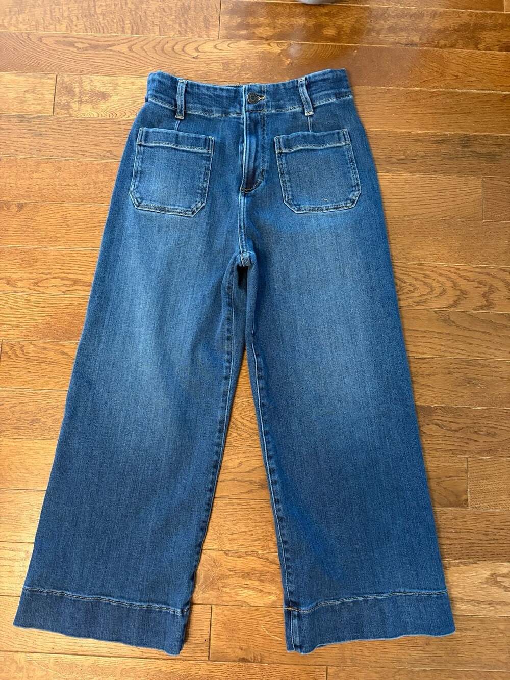 LC Lauren Conrad Wide Leg Crop Jeans Size 4 Medium Wash Patch Pocket Denim